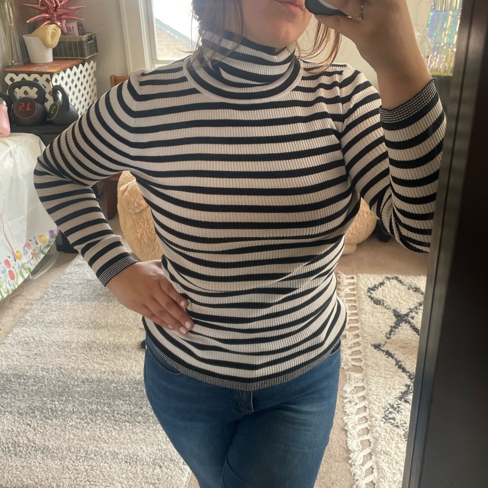 Vintage Striped Gap Turtle Neck